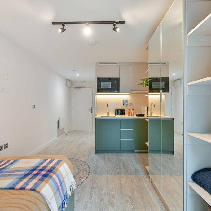 Studio to rent - Photo 1