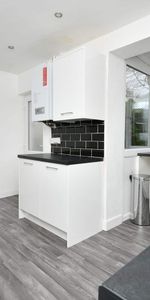 Room , Cartmel Road - Photo 3