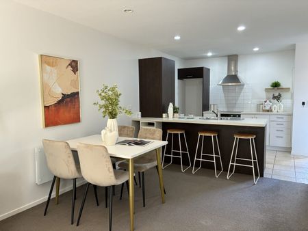 Charming Townhouse in Bayview - Photo 2