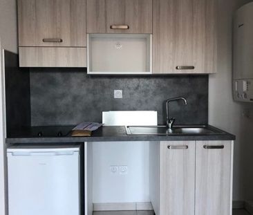 T2 AVEC JARDIN + 2 PARKINGS - Photo 3