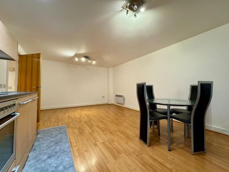 1 bedroom flat to rent - Photo 2