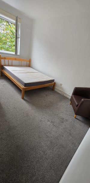 1 bedroom house of multiple occupation to rent - Photo 1