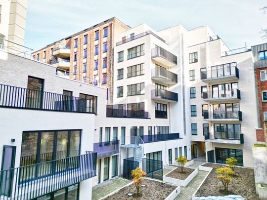 Appartement te huur - Photo 1