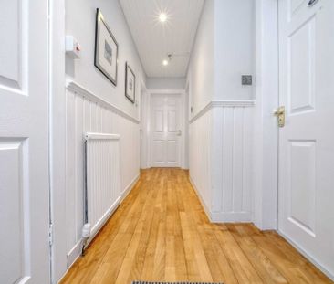 Price £895 pcm - Available Now - Unfurnished - Photo 2