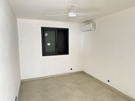 Location Maison 4 pièces 105m² ST PAUL 97422 - Photo 2