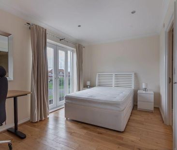 3 bedroom apartment to rent - Photo 5
