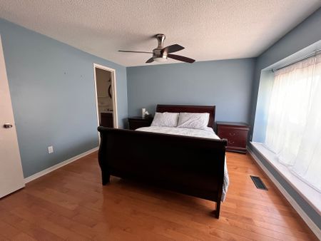For Lease - 132 Maple Branch Path, Toronto, Ontario - Photo 2
