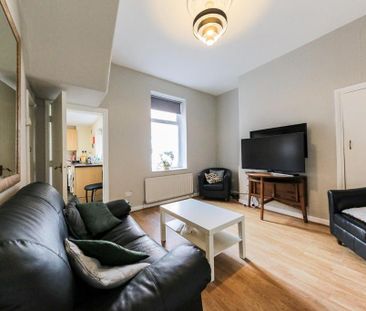 4 bedroom house to rent - Photo 1