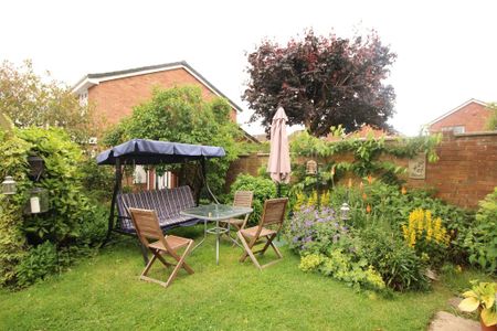 3 bedroom terraced house to rent - Photo 5