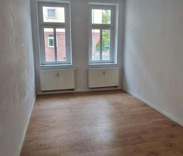 **NEU!** Großzügige 3-Raum-Wohnung mit EBK & Tageslichtbad - Foto 2