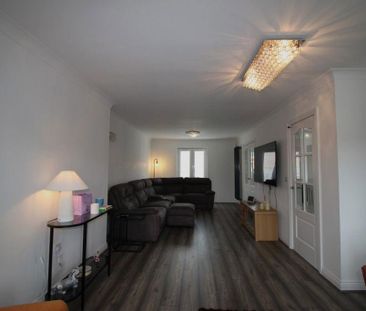 4 bedroom house to rent - Photo 2