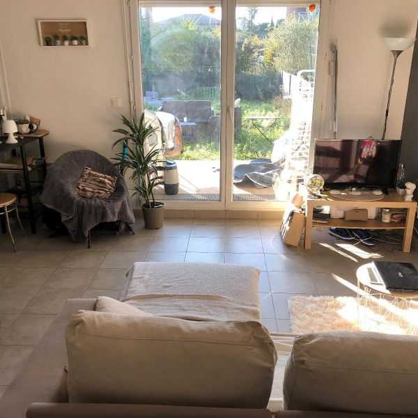 Location Appartement 1 pièce 26m² BRON 69500 - Photo 1