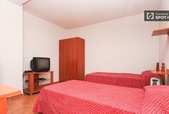 granada, Andalusia 18002