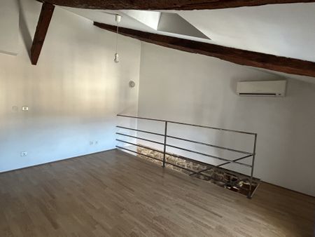 Appartement avec balcon centre-ville de Courthézon - Photo 3