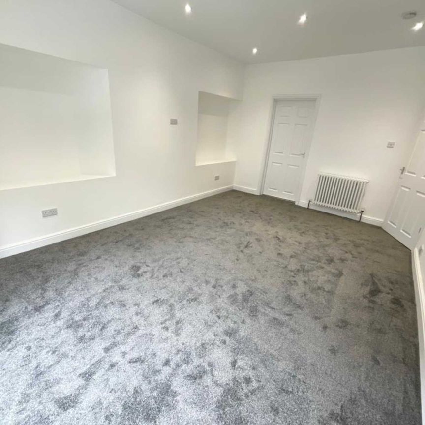Price £875 pcm - Available Now - Unfurnished - Photo 1