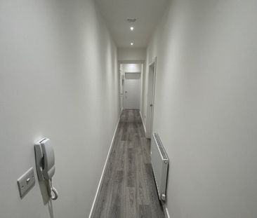 Avenue Road - Photo 6