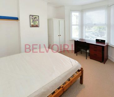 Terraced House to rent on - Photo 2