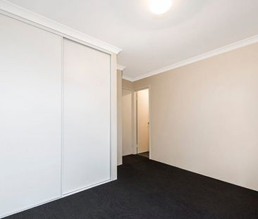 2-Bedroom Home in Brabham! - Photo 5