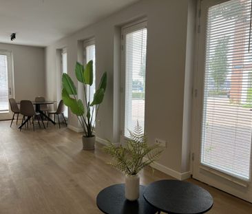 Huis te huur: Maashaven N.z. 471 3072 AE Rotterdam - Photo 1