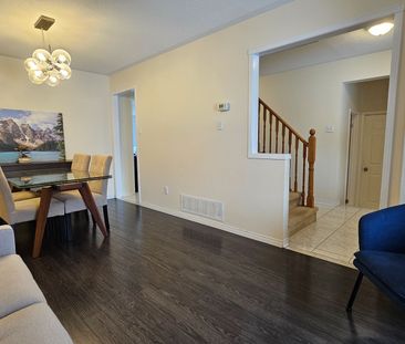 For Lease - 2413 East Gate Crescent, Oakville, Ontario - Photo 3