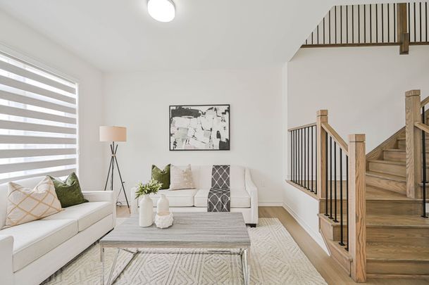 For Lease - 15 Sandhill Crescent, Adjala-Tosorontio, Ontario - Photo 1