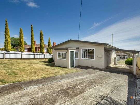 28 Lyons Avenue, DEVONPORT - Photo 1