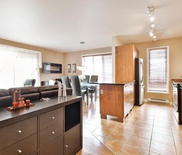 Condo de bonne dimensions à louer (966 pc), disponible le 1er sept - Photo 3