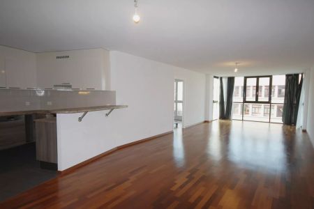 Appartement de 3.5 pièces à deux pas du centre-ville - Photo 2