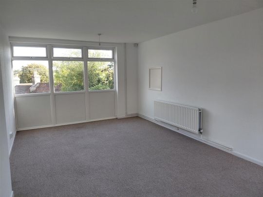 Meadow View, North Square, Dorchester - Photo 1