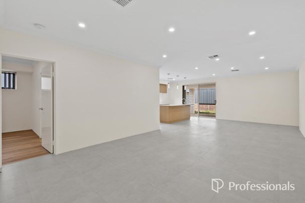 Two Homes, More Possibilities - Flexible Living in South Guildford - Photo 1