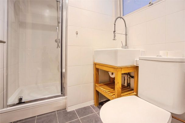 Clare Street, - Photo 1