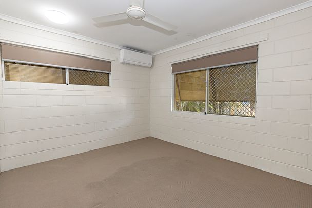 25 San Vito Crescent, Rasmussen QLD 4815 - House For Rent | Domain - Photo 1