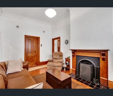 Convenient Eastern Suburbs Living - Photo 2