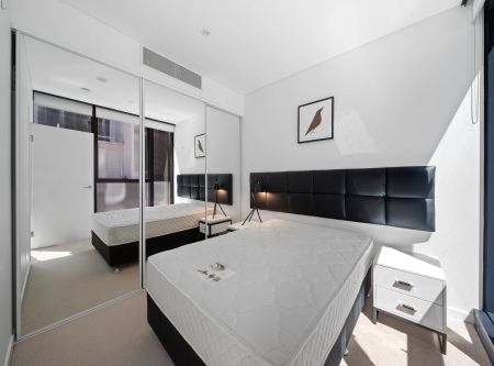 Skytower Furnished Living - Photo 4