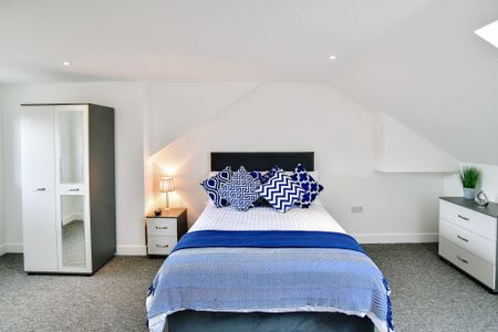 DOUBLE ENSUITE ROOM - Photo 3