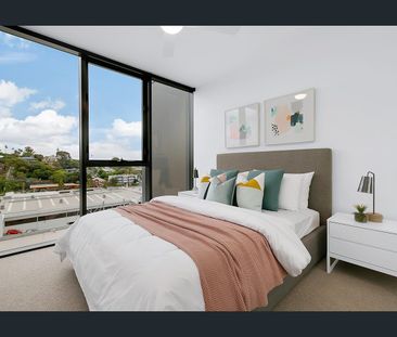 One bedroom apartment can't be missed! Unfurnished! - Photo 3