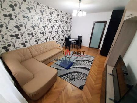 3 camere, 70 mp, decomandat, mobilat modern, garaj, in Andrei Muresanu - Photo 2