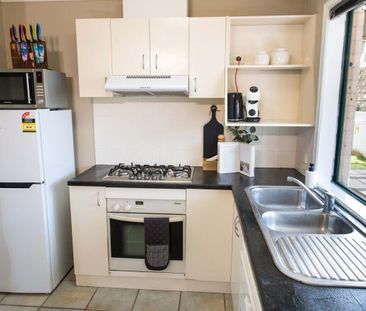 Private, Practical and Perfectly Positioned - Photo 6