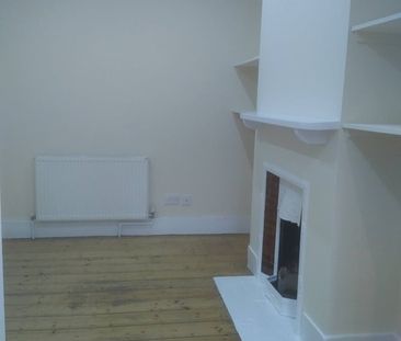 Room in a Shared House, Windmill Street, BN2 - Photo 4