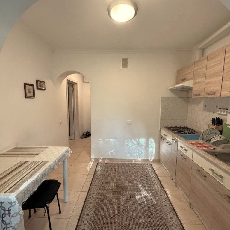 Apartament cu o camera de inchiriat pe Aleea Detunata - Fotografie 1