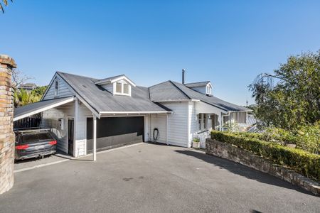 Premium Remuera Character and Position - Photo 5