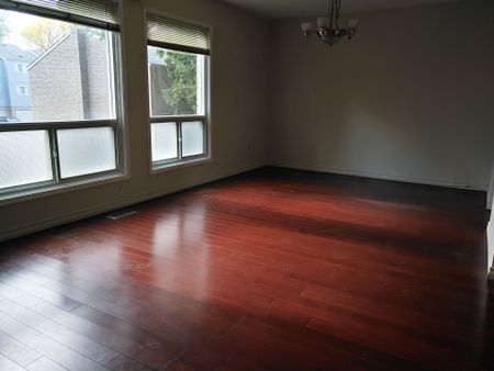 For Lease - 646 Village Parkway Unit# 50, Markham, Ontario - Photo 4