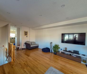 For Lease - 2 Abercove Close, Brampton, Ontario - Photo 1