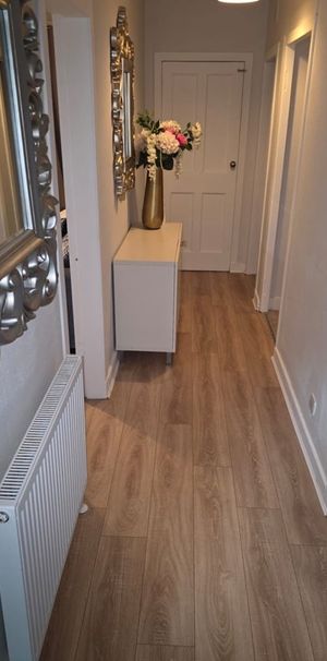 3 Bed Flat, Locksley Ave, G13 - Photo 1