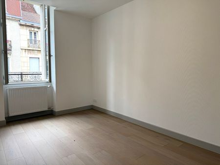 Location Appartement 3 pièces 66m² - Photo 3