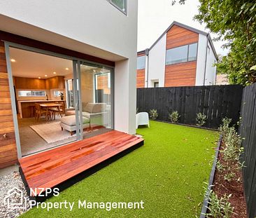 11 Charcot Court, Caversham - Photo 1