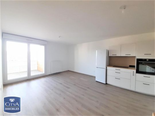 Location Appartement 3 pièces 62m² CHAMALIERES 63400 - Photo 1