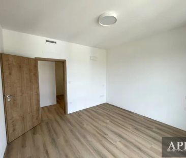 Pronájem bytu 2+kk Uherský Brod - Comenius Towers - Photo 3