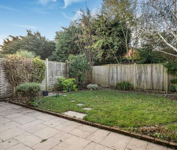 3 bedroom semi-detached house to rent - Photo 4