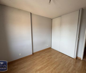 Location Appartement 3 pièces 67m² VILLEFRANCHE SUR SAONE 69400 - Photo 3